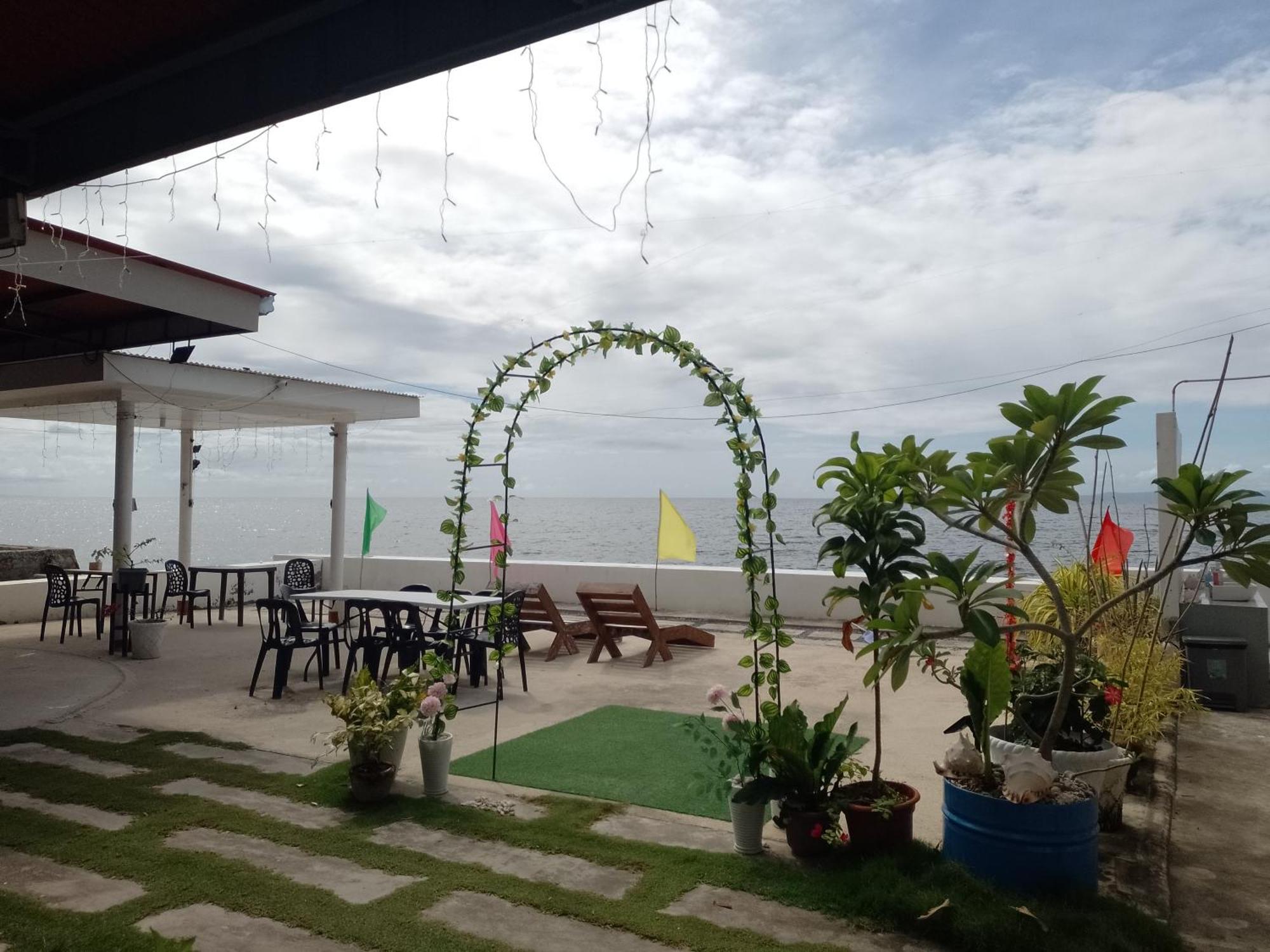 Angler'S Hub & Resort Ослоб Экстерьер фото